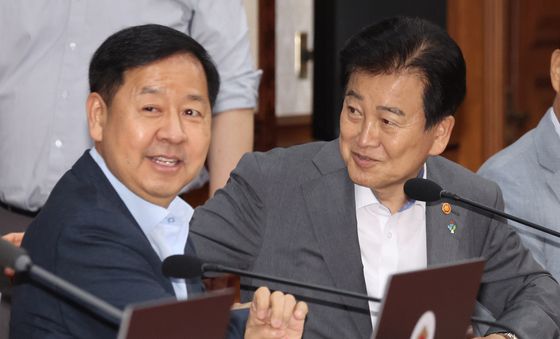 대화하는 구윤철·정동영
