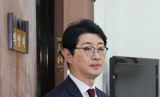 지선 특검법안 든 주진우 의원