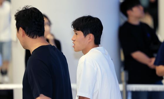 귀국하는 이동경