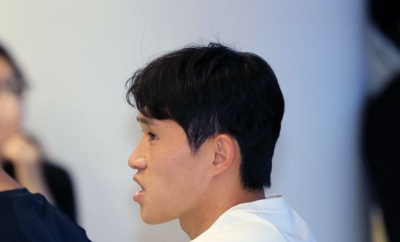 귀국하는 이동경