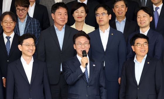 인사말하는 김민석 총리