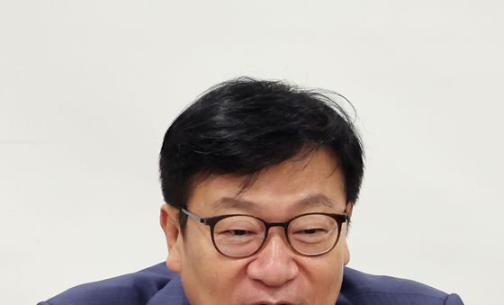 축사하는 정점식 원내대표