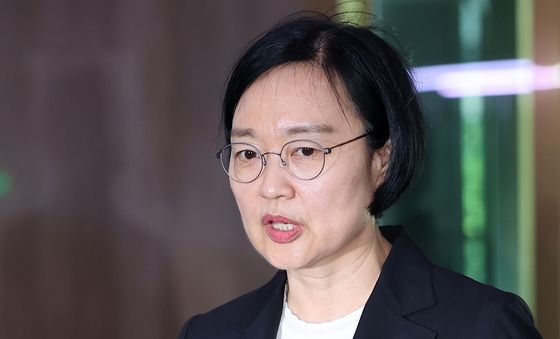 도어스테핑하는 한성숙 신임 총리
