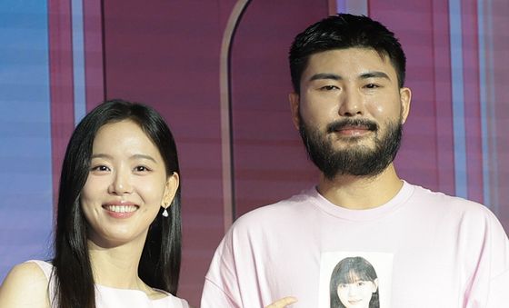 강한나 입은 카더카든, 따뜻한 썸 메이커