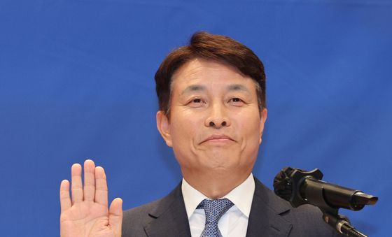 전문학 서구청장 취임 선서
