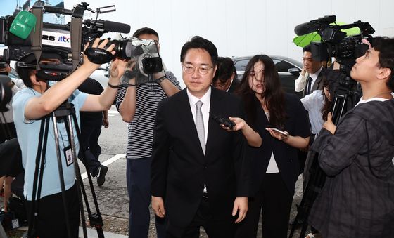 2차 종합특검 조사 출석하는 심우정 전 검찰총장