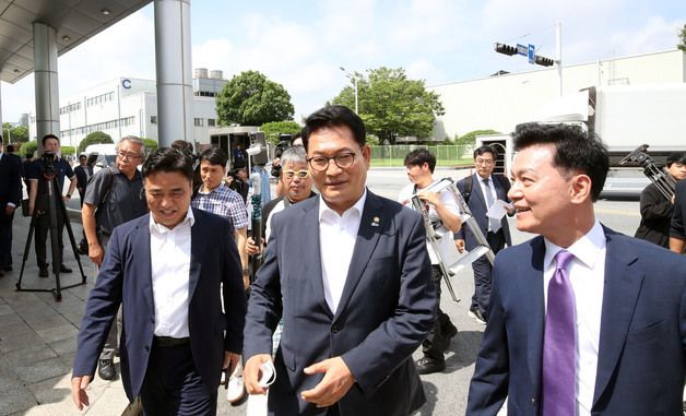 삼성전자 방문 마친 송영길 의원