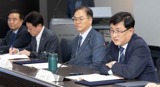 인사말하는 김성환 장관