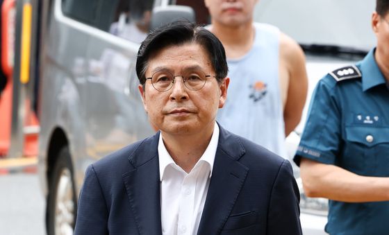 '올다르크' 변호 자처한 황교안