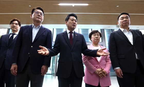 장동혁 대표, 경찰청 항의 방문