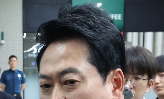 항의하는 장동혁 대표