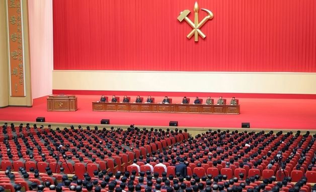 김정은, 박희철 軍총정치국 조직부국장 부정부패 처벌