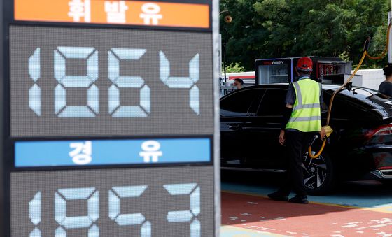 다시 화약고 된 호르무즈…국제유가 80달러선 근접