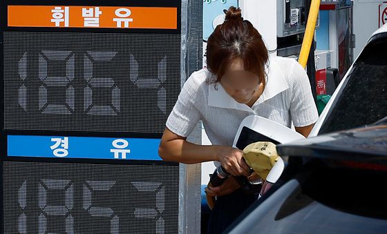 다시 화약고 된 호르무즈…국제유가 80달러선 근접