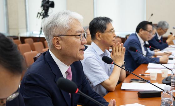 선관위 국조특위 전문가 간담회 발언하는 임지봉 교수