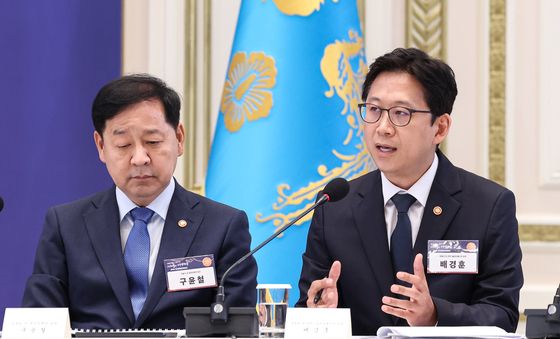 발표하는 배경훈 부총리