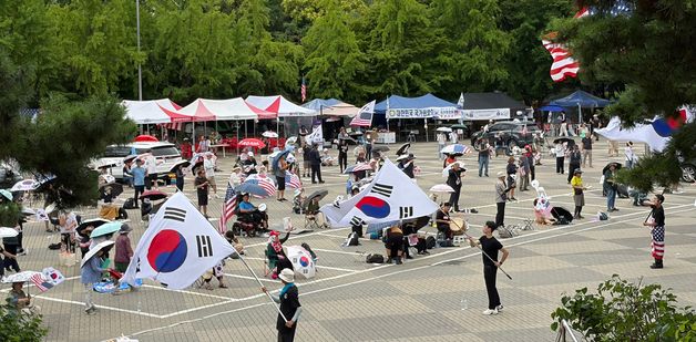 39일째 이어지는 잠실 개표소 봉쇄 시위