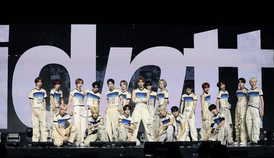 아이덴티티, 세 번째 미니앨범으로 컴백