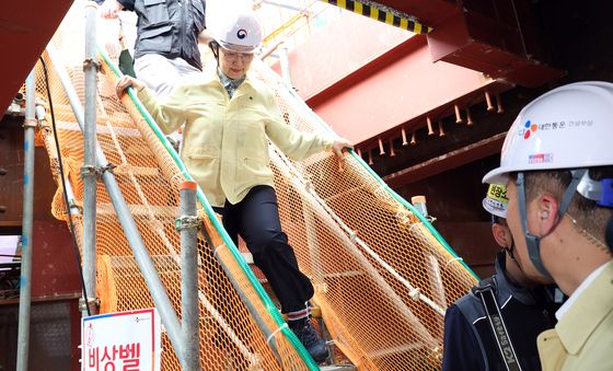 한성숙 총리, 건설현장 폭염 안전관리 점검