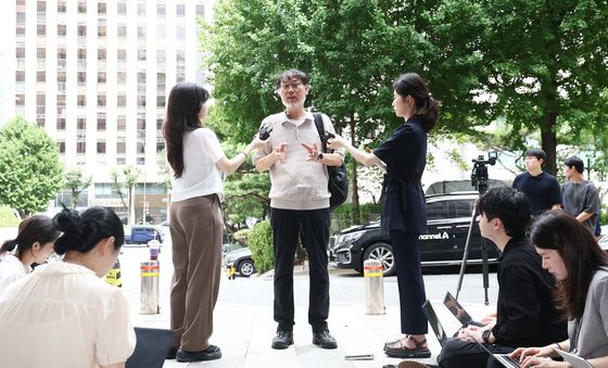 김순환 서민위 사무총장, 홍명보 감독 선임 관련 고발인 조사 출석