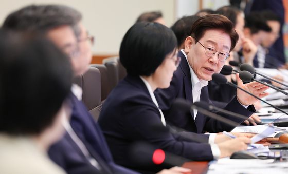 국무회의 발언하는 이재명 대통령