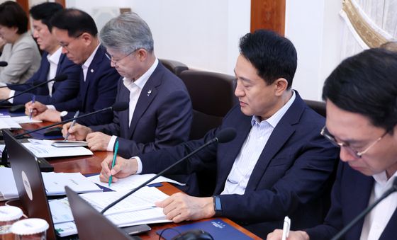 국무회의 참석한 오세훈·민형배 시장