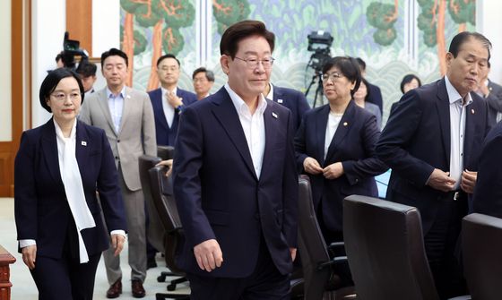 이재명 대통령, 국무회의 참석