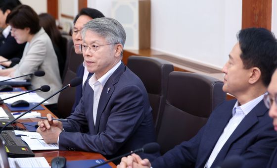 국무회의 인사말하는 민형배 시장