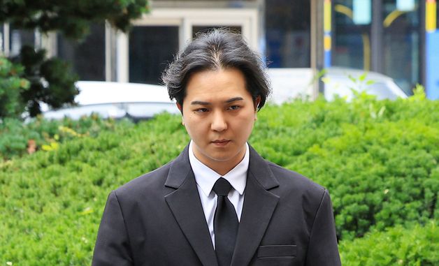증인출석하는 위너 송민호