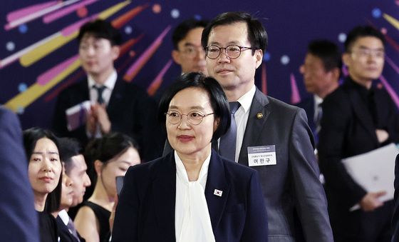 무역협회 80주년 기념식 참석하는 한성숙 총리
