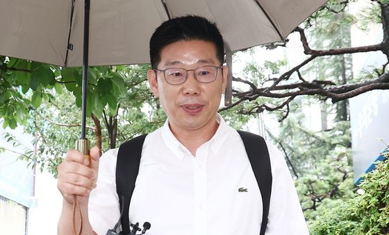 조성현 대령, 내란 중요임무 종사 혐의 피의자 조사 출석
