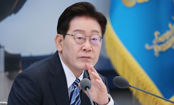 이재명 대통령, 업무보고 청취