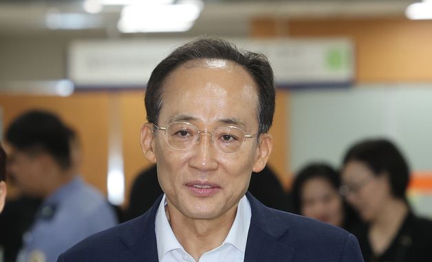 법정 향하는 추경호 대구시장