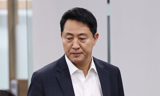 회의 참석하는 오세훈 시장