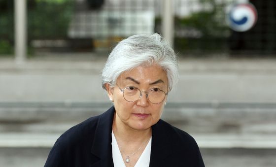 강경화 주미대사, 외교 현안 논의 위해 조현 장관 면담