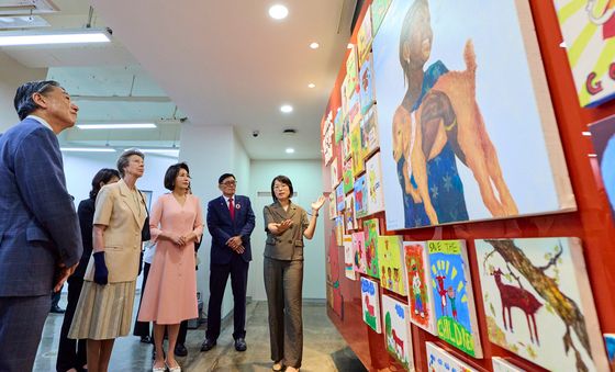 세이브더칠드런 코리아 방문한 김혜경 여사와 영국 앤 공주