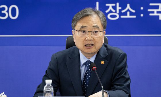인사말하는 조현 외교부 장관