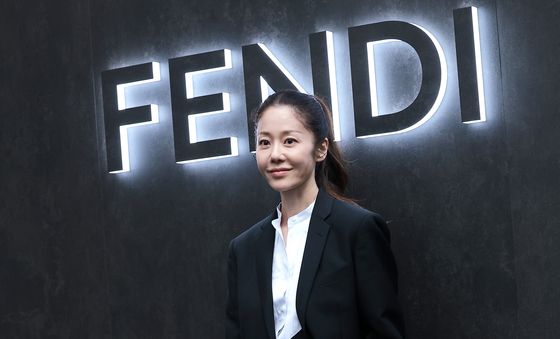 고현정, 고혹적인 자태