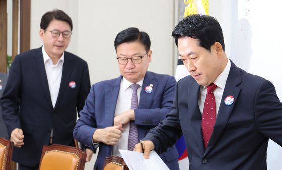 최고위 참석하는 장동혁·정점식