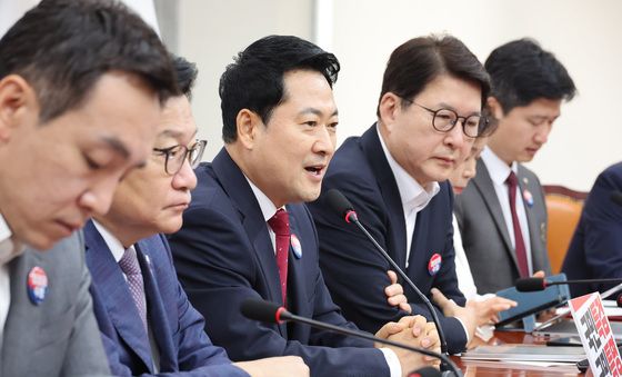 최고위 주재하는 장동혁 대표