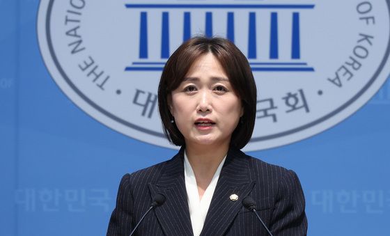 국가책임 교원보호법 추진 나서는 백승아 의원