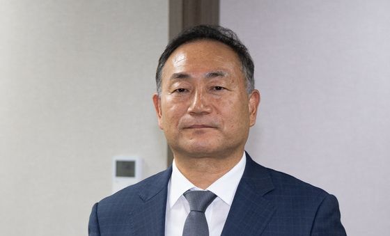 김민석 전 총리, 대리인 김원이 의원 통해 민주당 대표 후보 등록