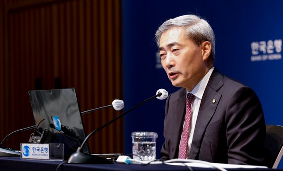 한은 총재, "앞으로 입수될 데이터 보고 물가 대응 적극성 결정"