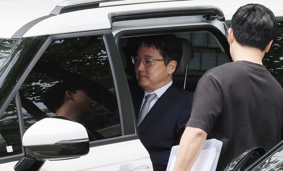 차량 탑승한 심우정 전 검찰총장