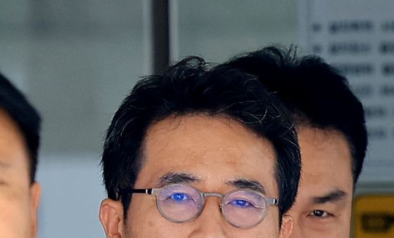 영장실질심사 마친 전무곤 전 검사장