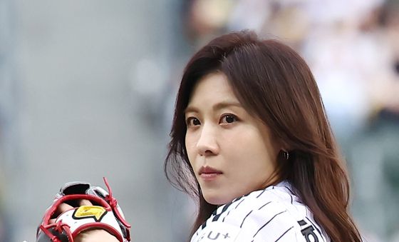 하지원, LG 승리를 위해