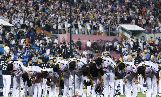 하반기 첫 경기 아쉽게 패배한 LG 트윈스