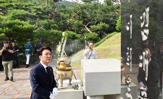 '민주당 당대표 출마' 김민석, 김대중 대통령 묘역 참배