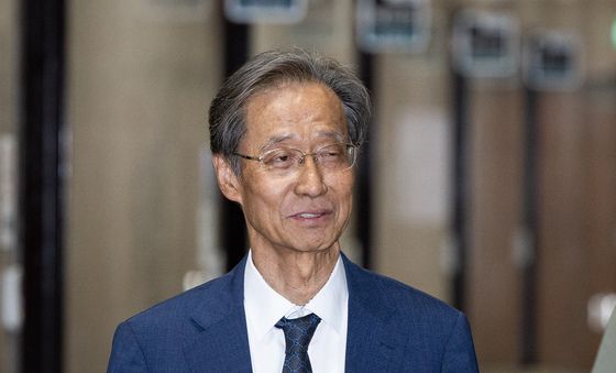 유동수 민주당 사무총장, 당무위 참석