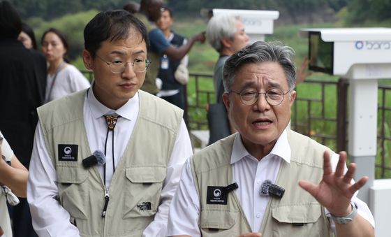 반구대 암각화 찾은 허민 국가유산청장